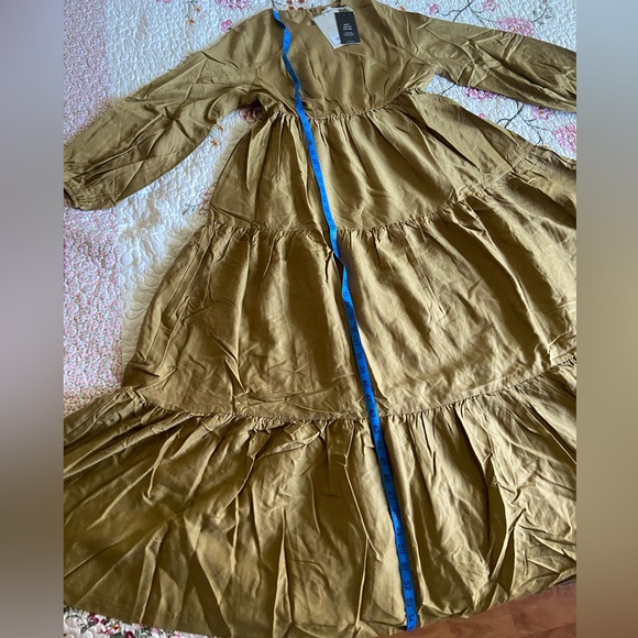 Women’s Long Sleeve Green/Khaki Tiered Maxi Dress in XS and L - Picture 4 of 7